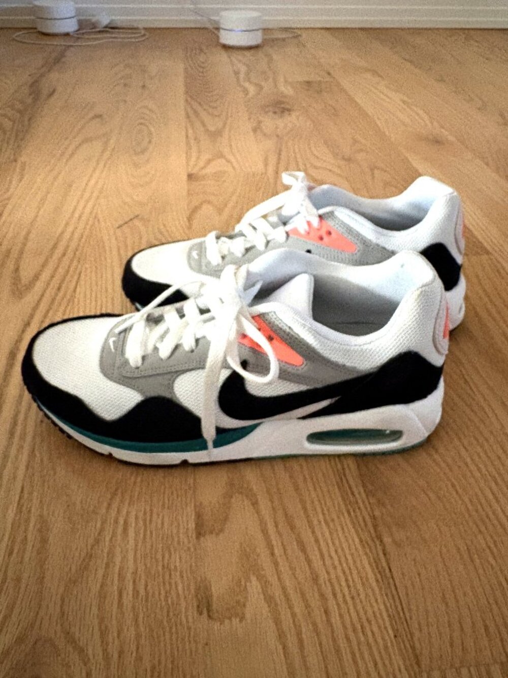 Nike Air Max Correlate Women's 8.5 White Teal Coral South Beach Sneakers